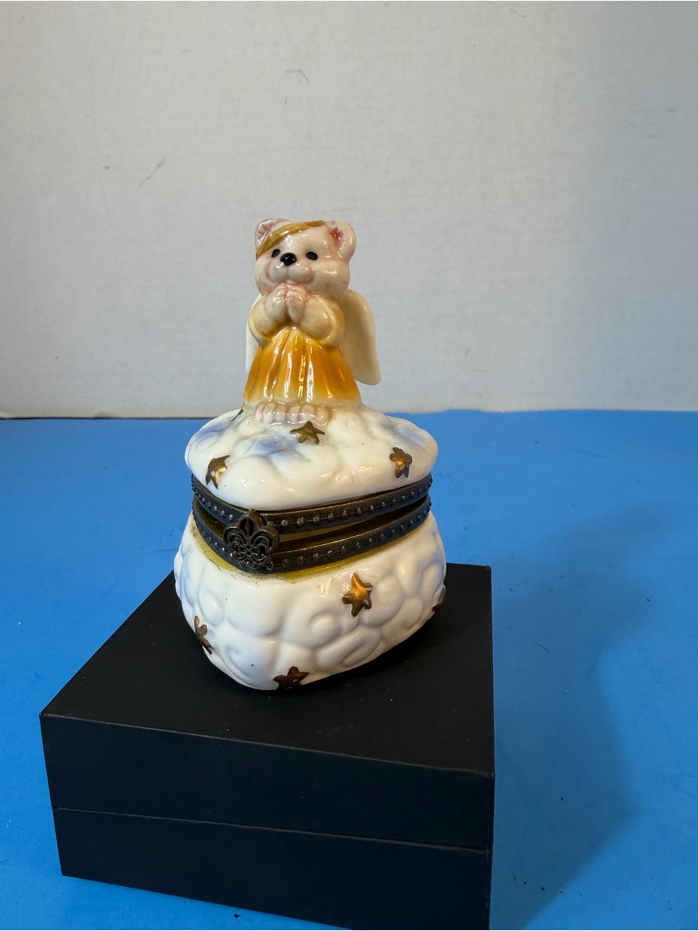 Porcelain Heavenly ANGEL TEDDY BEAR On A Cloud Gold HINGED TRINKET BOX